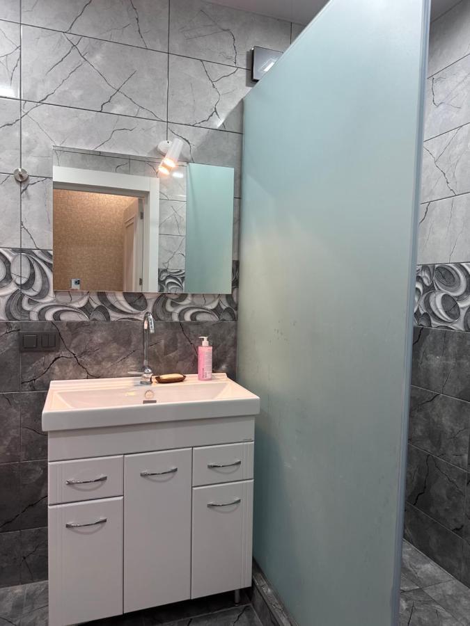 4 Bedroom Suite Apartment Ln Tbilisi City 외부 사진